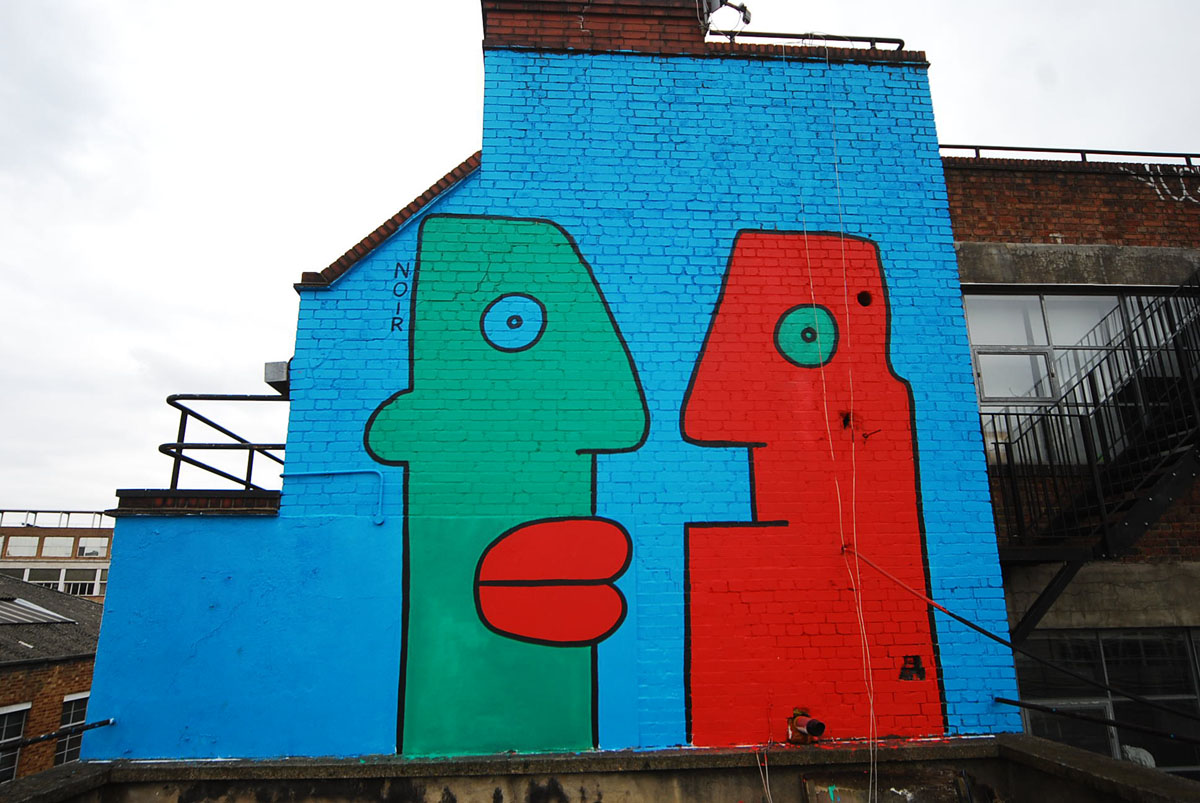 Thierry Noir - Shoreditch rooftop 2013 08-18-29-251
