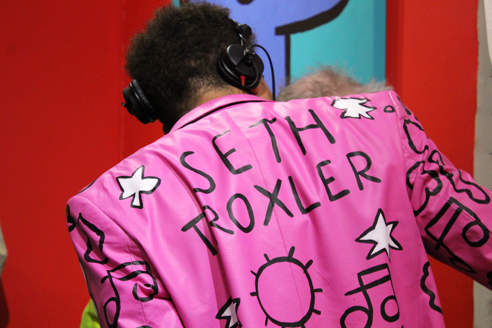 Thierry Noir vs Seth Troxler13