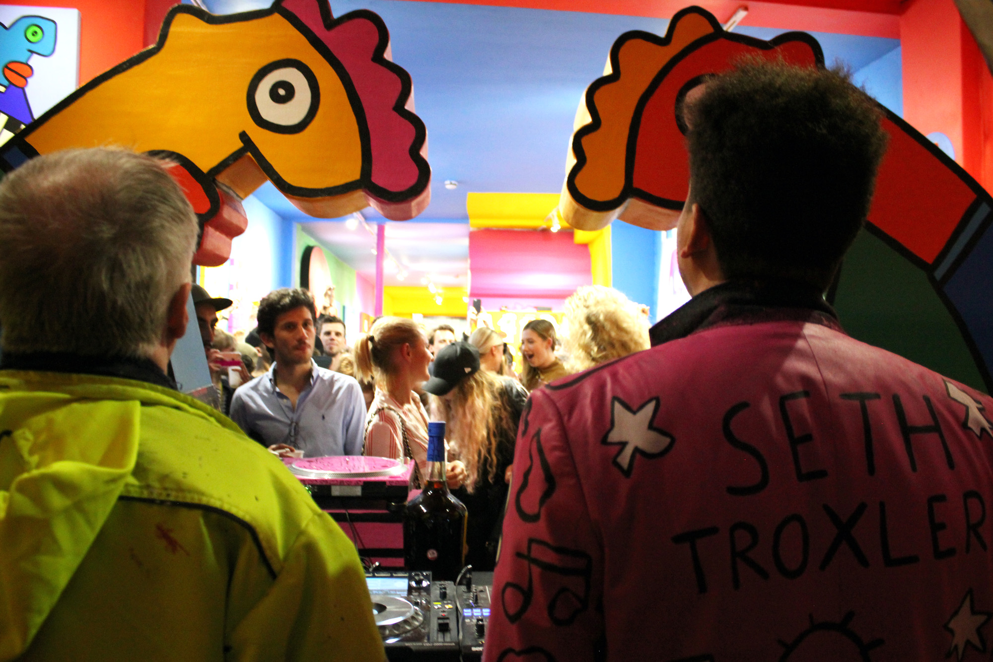 Thierry Noir vs Seth Troxler16