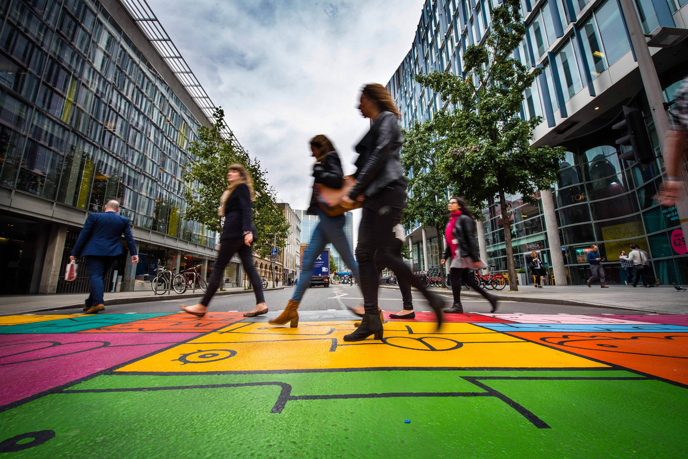 Thierry Noir Bankside Crossing-1