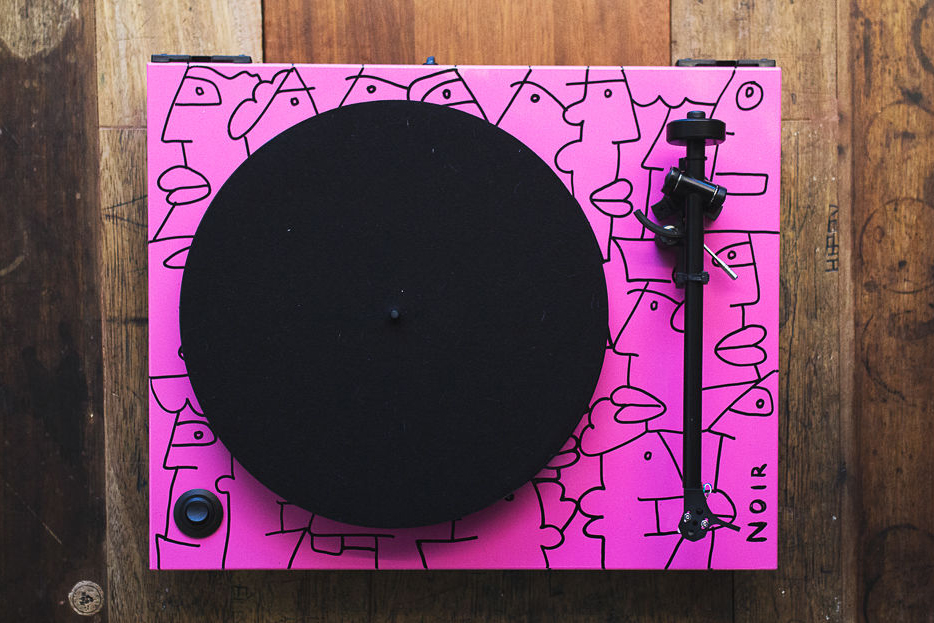 Thierry Noir Rega Turntable 5